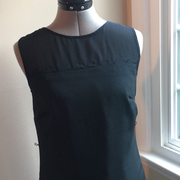 Sleeveless sheath dress - Picture 6 of 7